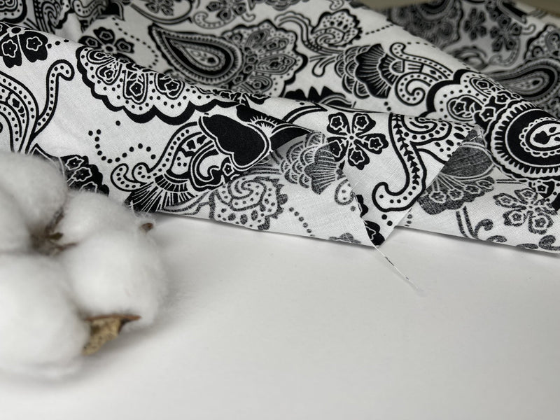 Cotton Poplin Black and white Small Floral Print - G.k Fashion Fabrics cotton poplin
