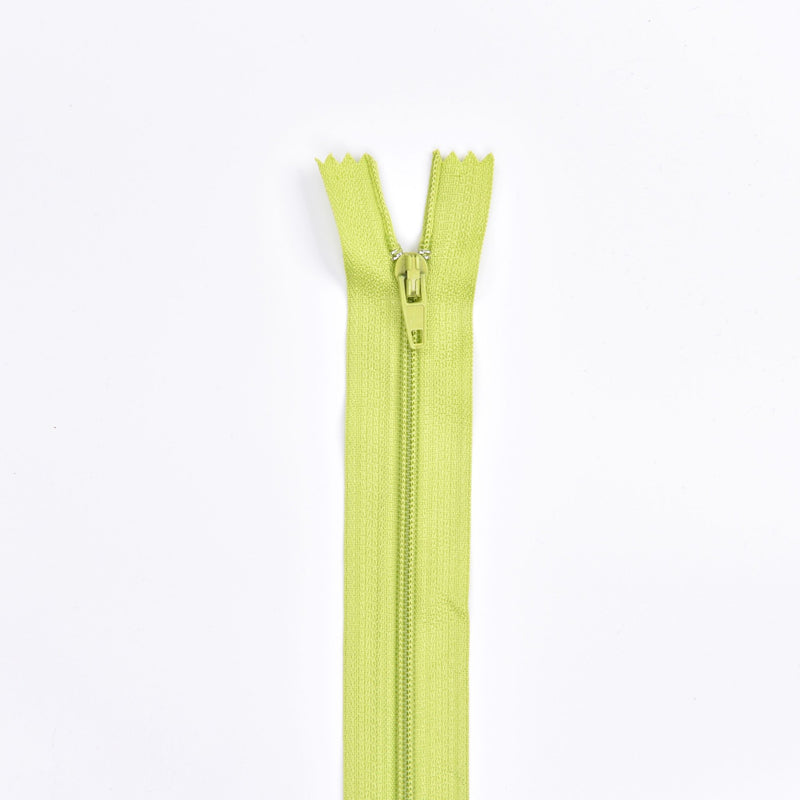Multi Purpose Zippers 20 cm Close End - G.k Fashion Fabrics Pistachio / 8 inches (20cm) Zippers